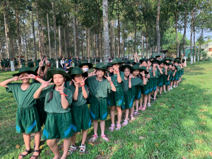 Trường tiểu học Chánh Phú Hoà tổ chức cho học sinh trải nghiệm “Một ngày em tập làm chiến sĩ “